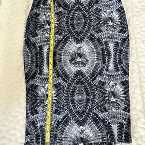 Elegant Black and Gray Skirt